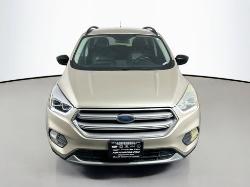 Used 2017 Ford Escape SE w/ SE Leather Comfort Package AWD/4WD image 2