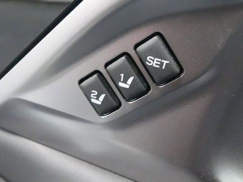 Used 2023 Subaru Outback Limited image 16