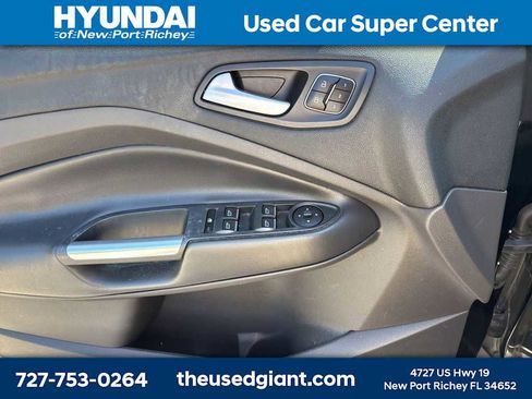 Used 2017 Ford Escape Titanium w/ Equipment Group 301A FWD image 10