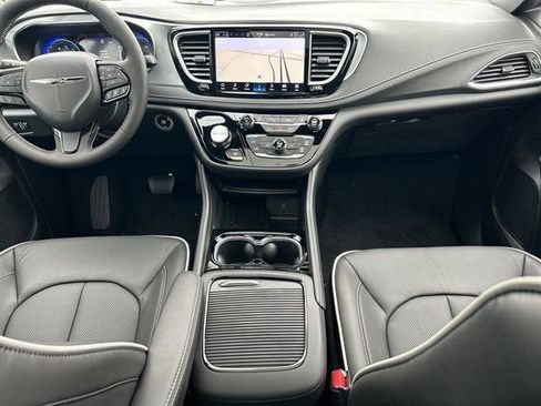 New 2026 Chrysler Pacifica Limited w/ S Appearance Package image 46