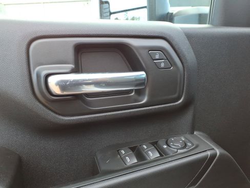 New 2026 GMC Sierra 2500 Pro w/ Convenience Package image 8