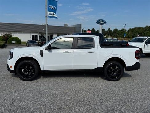 New 2025 Ford Maverick Lariat w/ Black Appearance Package image 6