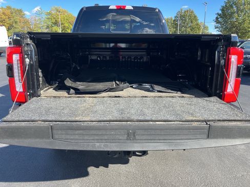 Used 2025 Ford F350 Platinum image 7