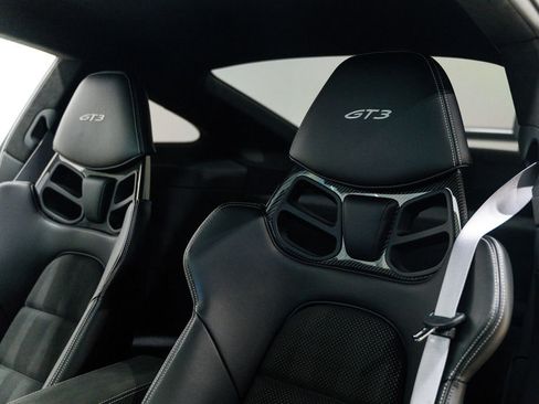 Used 2022 Porsche 911 GT3 RWD image 4