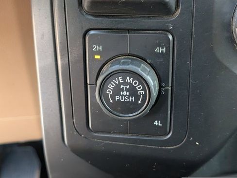 Used 2022 Ford F150 XLT w/ Equipment Group 301A Mid AWD/4WD image 28
