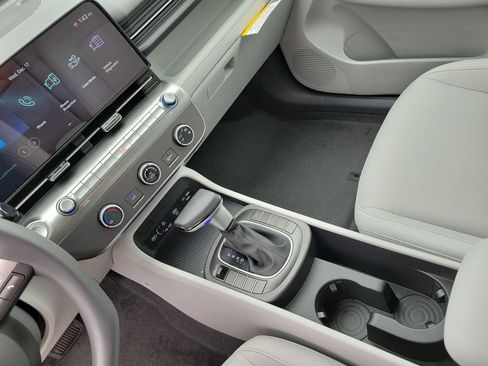 New 2026 Hyundai Kona SE image 33