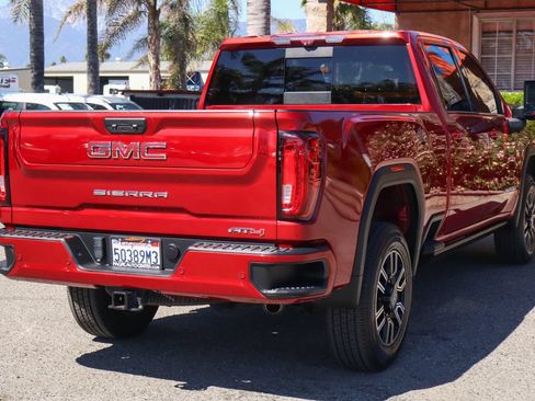 Used 2022 GMC Sierra 2500 AT4 w/ AT4 Premium Plus Package AWD/4WD image 11