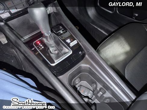 Used 2022 Jeep Compass Latitude image 24