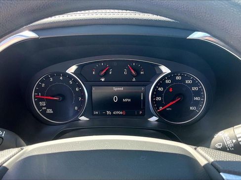 Used 2025 Chevrolet Blazer LT FWD image 13