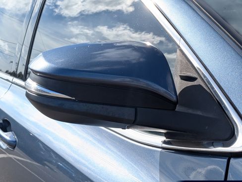 Used 2018 Toyota Highlander XLE image 21