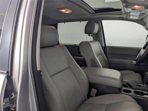 Certified 2020 Toyota Sequoia Limited image 29