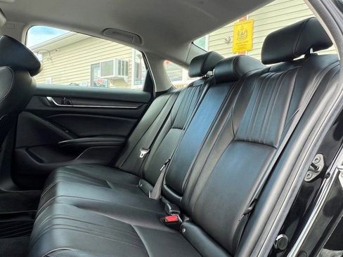 Used 2021 Honda Accord EX-L image 12