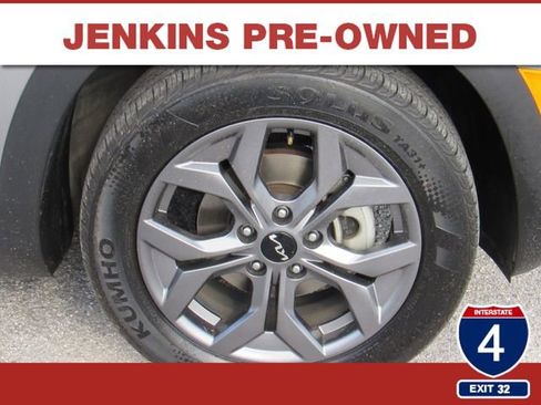 Used 2024 Kia Seltos S FWD image 10