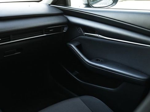 Used 2021 MAZDA MAZDA3 Sedan FWD image 28