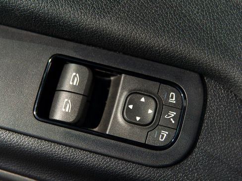 Used 2024 Mercedes-Benz Sprinter 144 Cargo image 24