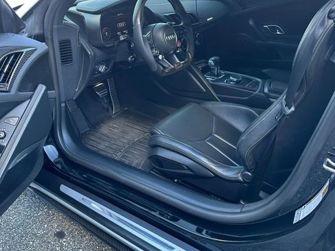 Used 2017 Audi R8 V10 plus image 21