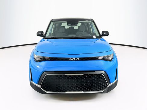 Used 2025 Kia Soul S FWD image 2
