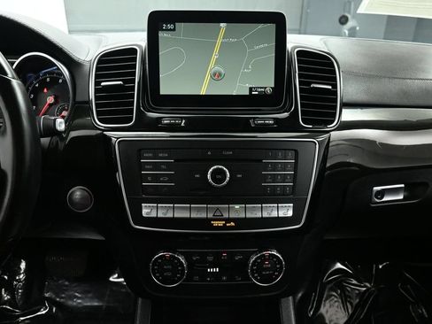 Used 2018 Mercedes-Benz GLS 550 4MATIC w/ Driver Assistance Package image 27