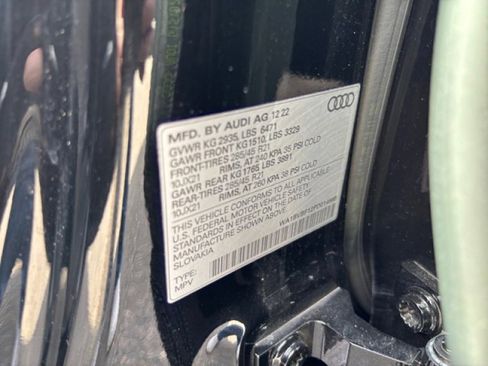 Used 2023 Audi Q8 Premium Plus image 23