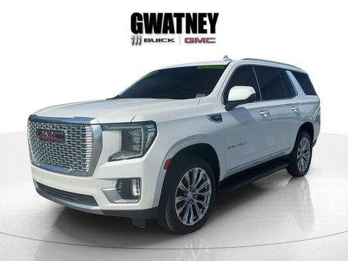 Used 2024 GMC Yukon Denali w/ LPO, Floor Liner Package AWD/4WD image 7