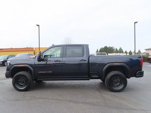 Used 2024 GMC Sierra 2500 AT4X w/ AT4X AEV Edition AWD/4WD image 4