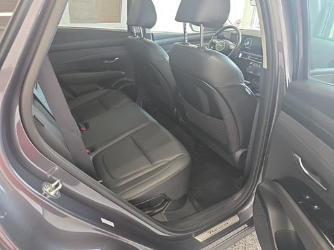 Used 2025 Hyundai Tucson Limited AWD/4WD image 12