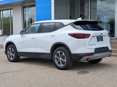 Certified 2025 Chevrolet Blazer LT AWD/4WD image 4