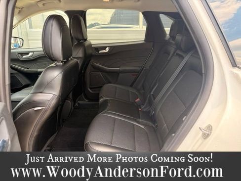 Used 2024 Ford Escape SE FWD image 8