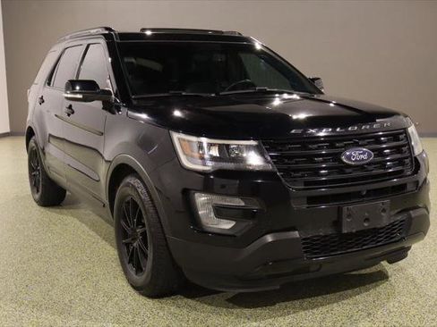 Used 2017 Ford Explorer Sport w/ Equipment Group 401A image 1