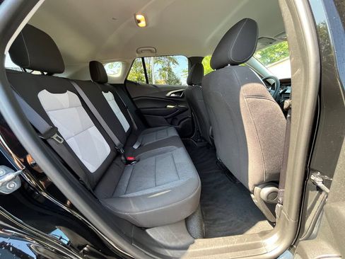 Certified 2024 Chevrolet Trax LS FWD image 20