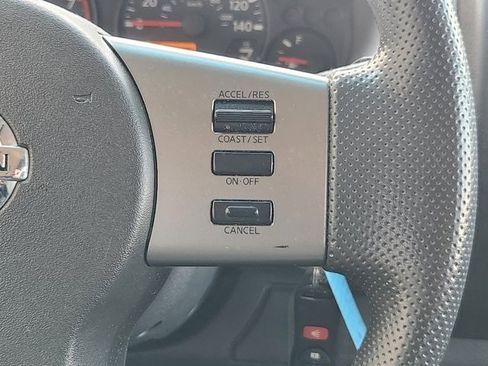 Used 2012 Nissan Xterra X image 27