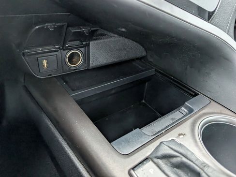 Used 2022 Toyota Camry SE image 8