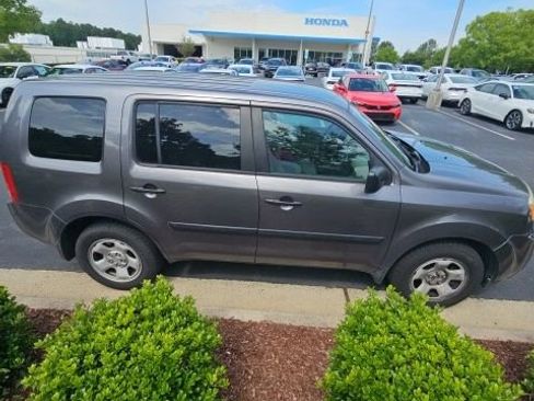 Used 2015 Honda Pilot LX image 9