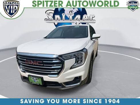 Used 2023 GMC Terrain SLT AWD/4WD image 3