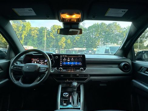 Used 2024 Chevrolet Colorado Trail Boss w/ Advanced Trailering Package AWD/4WD image 30