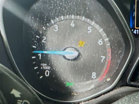 Used 2015 Ford Focus SE image 12