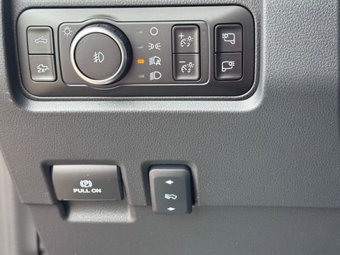 New 2026 Ford F250 Lariat w/ Chrome Package image 29