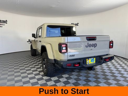 Used 2020 Jeep Gladiator Rubicon image 9