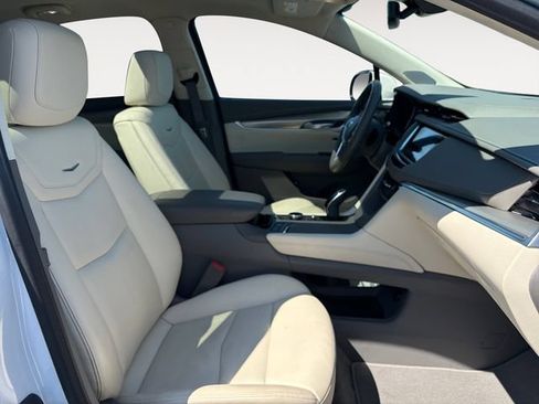 Used 2024 Cadillac XT5 Premium Luxury AWD/4WD image 15