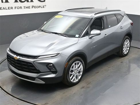 Used 2024 Chevrolet Blazer LT w/ Sound & Technology Package image 45