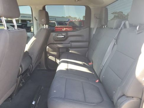 Used 2021 Chevrolet Silverado 1500 Custom w/ Safety Confidence Package image 9
