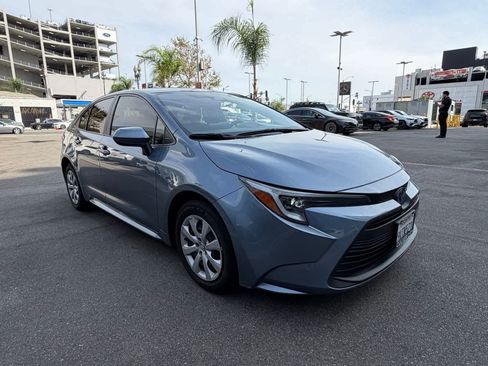 Used 2024 Toyota Corolla LE FWD image 5