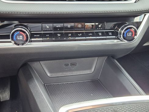New 2027 Chevrolet Equinox LT w/ Convenience Package II FWD image 20