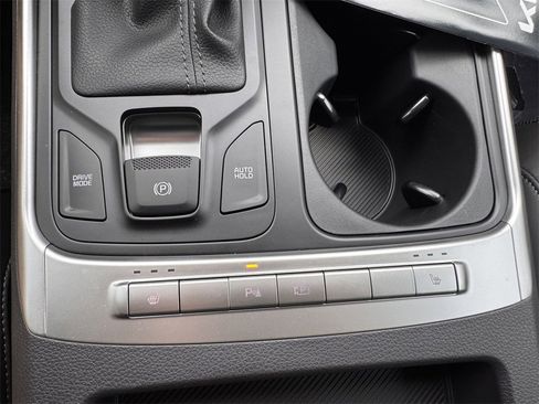 New 2026 Kia Carnival image 21