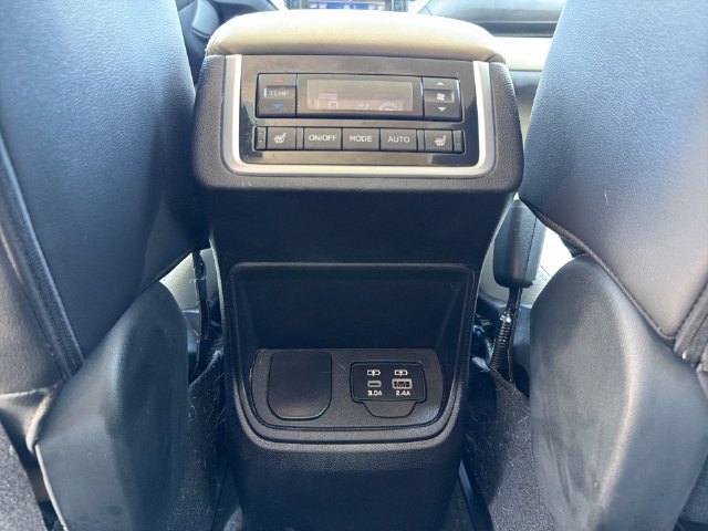 Used 2023 Subaru Ascent Limited AWD/4WD image 36