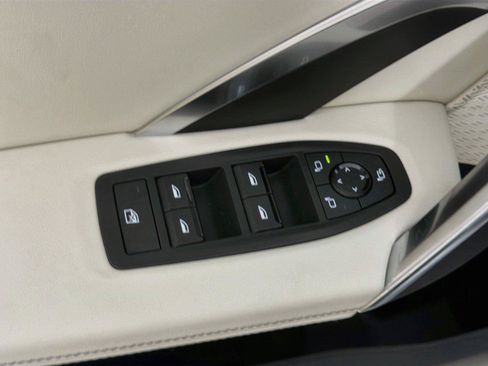 New 2026 BMW X1 xDrive28i w/ Technology Package AWD/4WD image 17