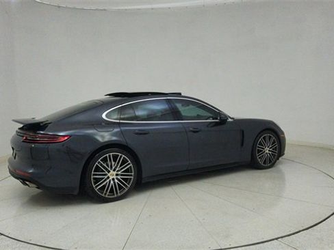 Used 2018 Porsche Panamera 4S image 68