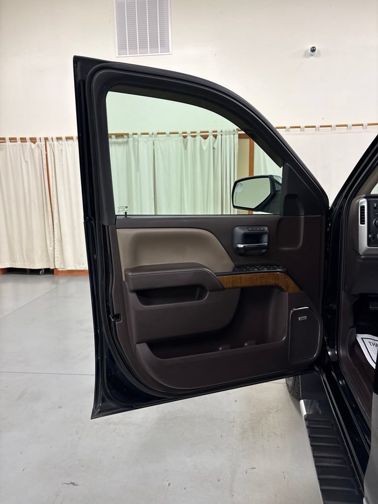 Used 2017 GMC Sierra 1500 SLT w/ SLT Premium Package AWD/4WD image 18