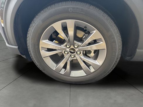 Certified 2025 Ford Explorer Active w/ Active Comfort Package image 54