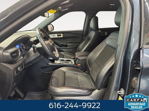 Used 2024 Ford Explorer ST-Line w/ Class IV Trailer Tow Package AWD/4WD image 7